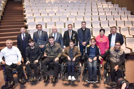 Photo exhibition dedicated to mine victims held in Baku