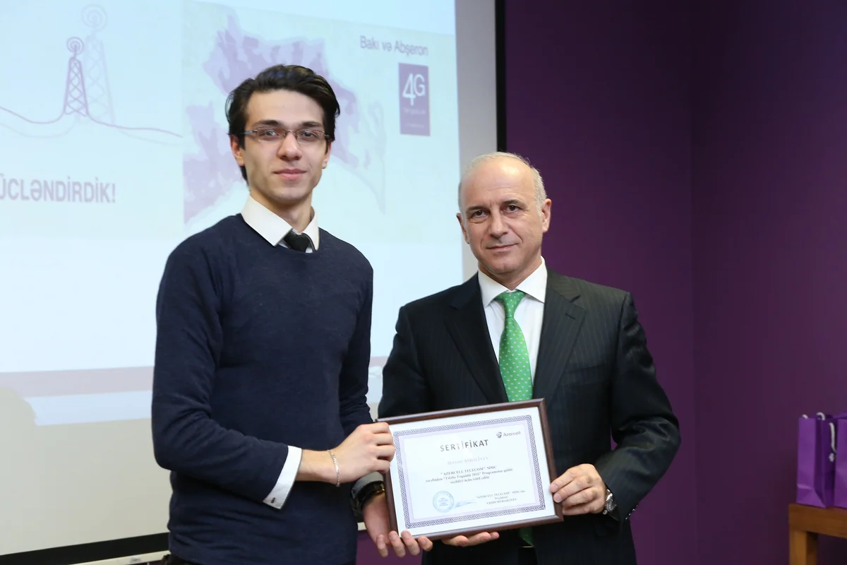 Azercell CEO meets Student Bursary Program winners