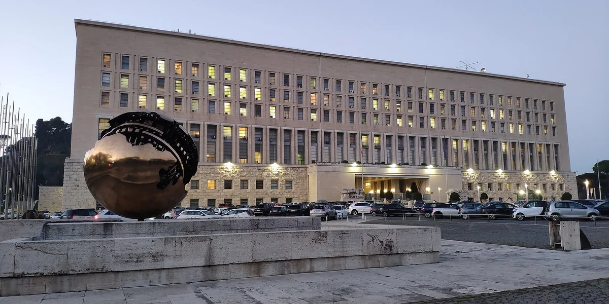 Посла РФ вызвали в МИД Италии в связи со смертью Навального
