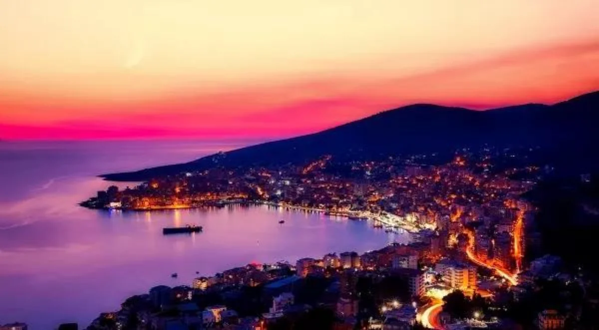 Albaniyada zəlzələ olub, onlarla insan xəsarət alıb
