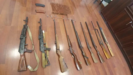 Hacıqabul sakinində AKS-74 markalı avtomat və patronları aşkarlanaraq götürülüb