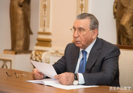 Рамиз Мехтиев представил Фуада Мурадова коллективу Госкомитета по работе с диаспорой