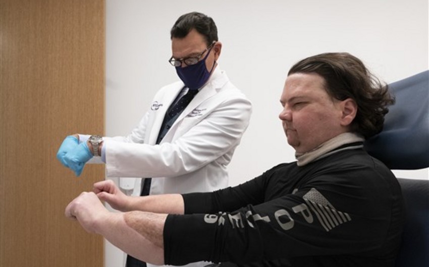 Doctors announce world’s first successful face and hand transplant