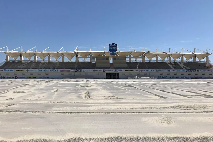 Zirə klubunun ev oyunlarını keçirdiyi stadionda süni ot örtüyü sökülüb