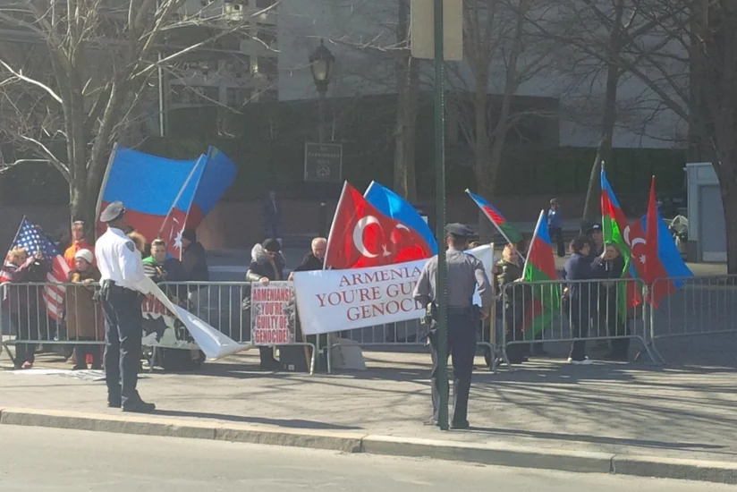 Nyu Yorkda Xocalı soyqırımının qurbanları anılıb