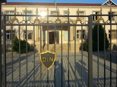 Azərbaycanda saxta pul kəsən iki nəfər tutulub - FOTO