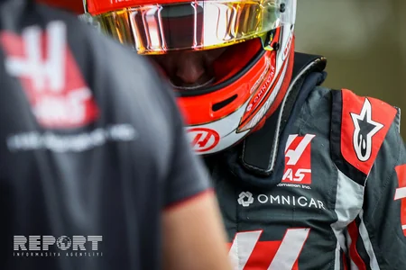 Formula-1 Azərbaycan Qran-prisinin ikinci sərbəst yürüşü - FOTOLARDA