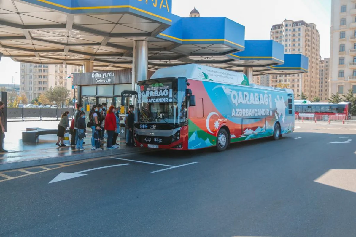 Müntəzəm marşrut xətlərindən Vətənə dəstəklə bağlı kreativ aksiya