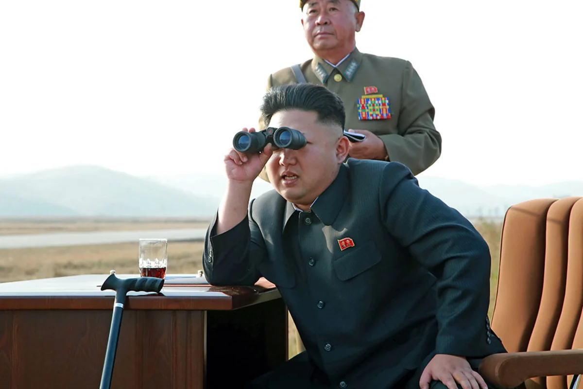Kim Çen In Cənubi Koreyaya zərbə endirmək planını nəzərdən keçirir