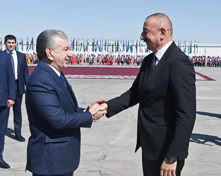 Azərbaycan Prezidentinin Özbəkistanın Ürgənc şəhərinə səfəri başlayıb