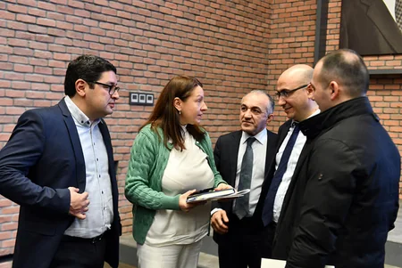 Fərid Qayıbov federasiya nümayəndələri ilə görüşüb