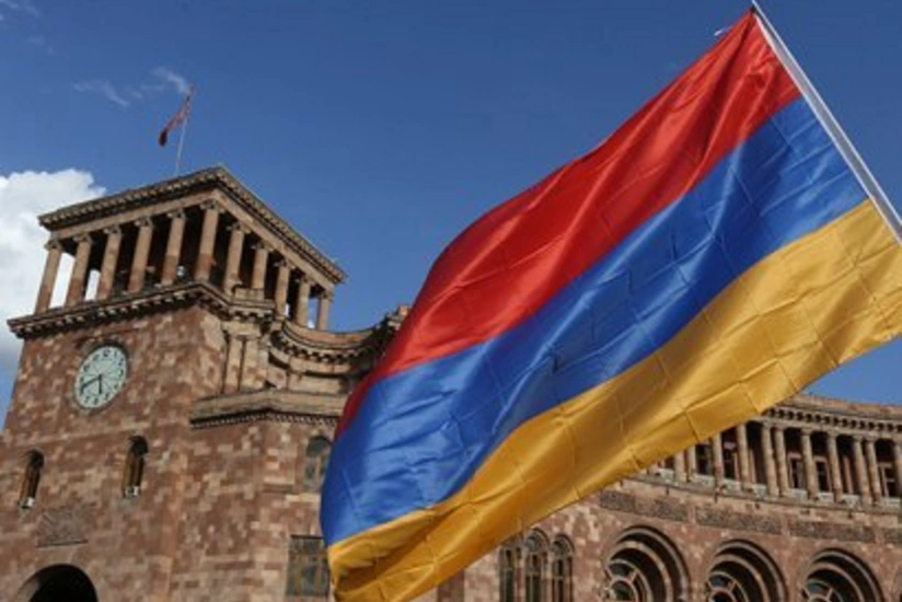 Ermənistanda təşkilat rəhbəri xeyriyyəçilik adı altında 30 milyon dramı mənimsəyib