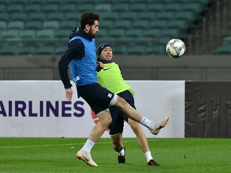 Azərbaycan yığması UEFA Millətlər Liqasındakı oyunlar ərəfəsində Bakı Olimpiya Stadionunda məşqə çıxıb