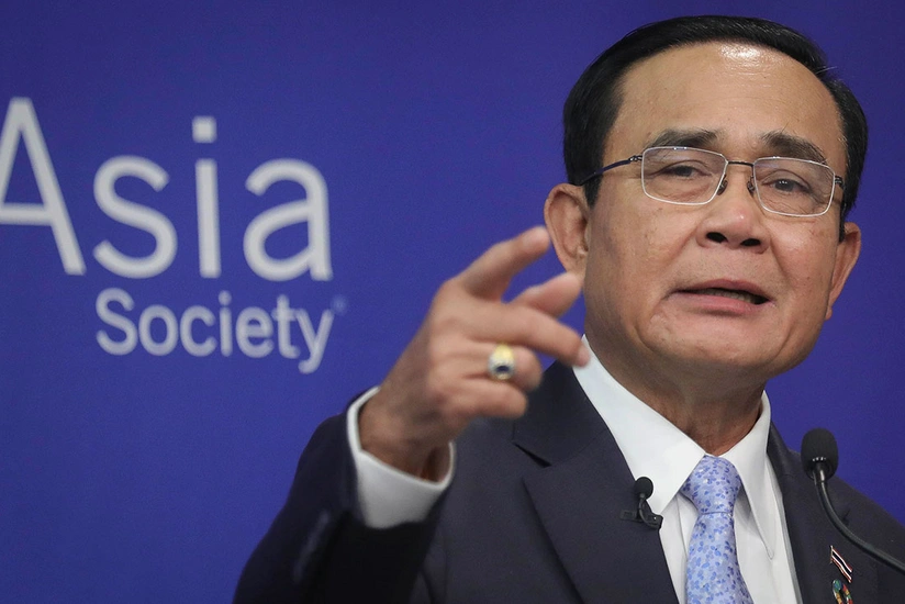 Премьера Таиланда оштрафовали на 190 долларов за отсутствие маски