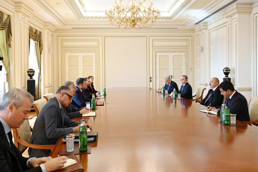 Президент Ильхам Алиев принял госминистра Великобритании