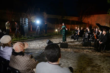 Şuşada “Ümummilli Lider Heydər Əliyev-sevimli mahnılar” adlı konsert proqramı təqdim olunub
