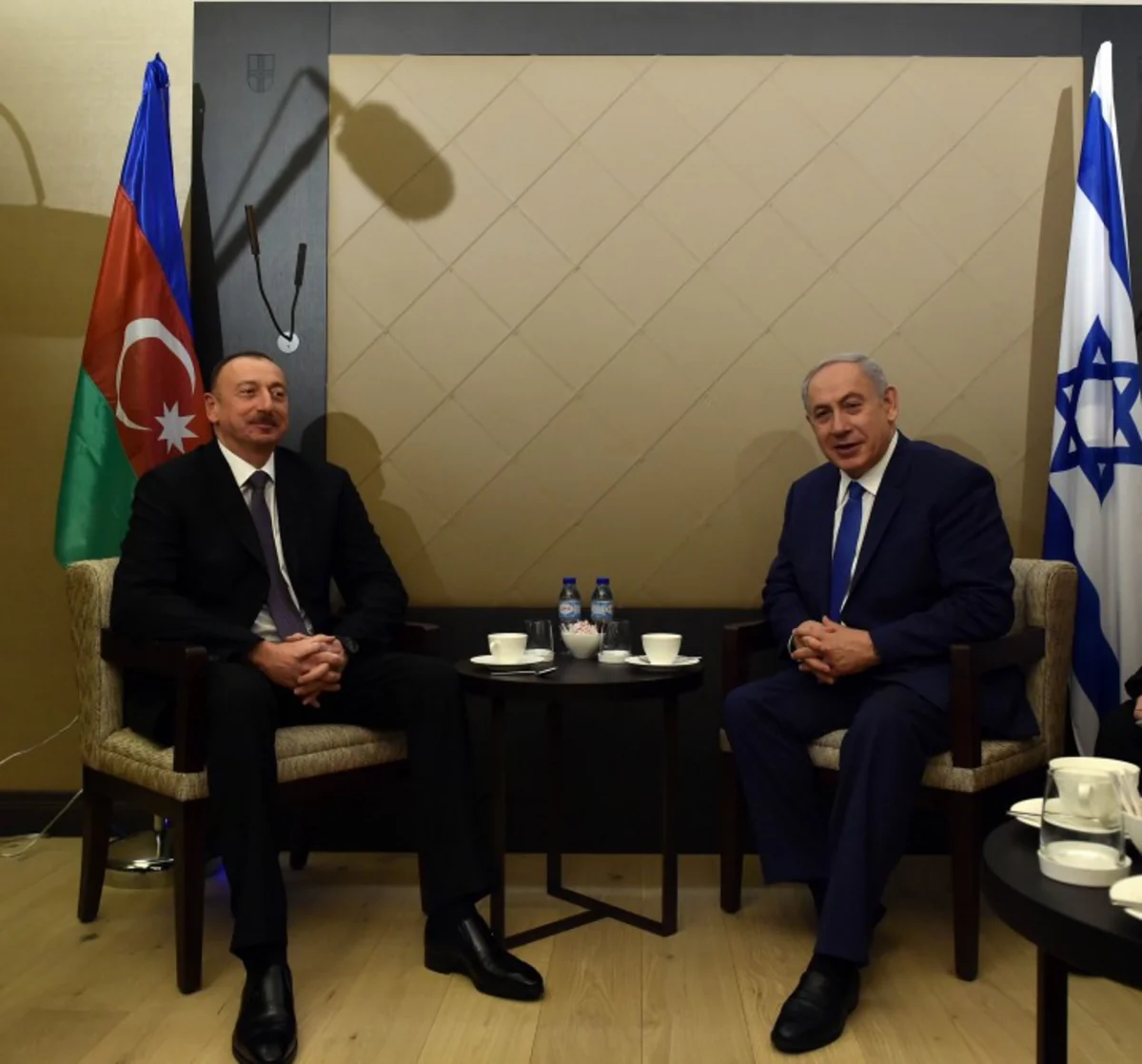 Azərbaycan Prezidenti İsrailin baş naziri ilə görüşüb