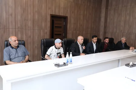 Azəriqazın rəhbərliyi Şəkidə vətəndaşların qaz problemləri ilə tanış olub