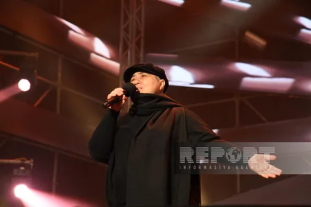 Bakıda Zəfər Günü ilə bağlı atəşfəşanlıq olub - YENİLƏNİB