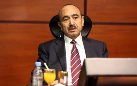 Əli Həsənov “Əl-Cəzirə” qəzetinin baş redaktoru Xalid əl-Maliki ilə görüşüb