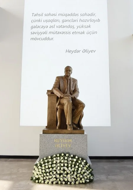 Prezident İlham Əliyev Bakıda Heydər Əliyev adına Müasir Təhsil Kompleksinin yeni binasının açılışında iştirak edib - YENİLƏNİB