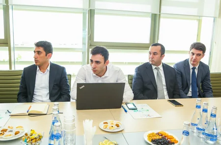 Bakı Limanı Özbəkistanın quru limanları ilə ticarət imkanlarını genişləndirir