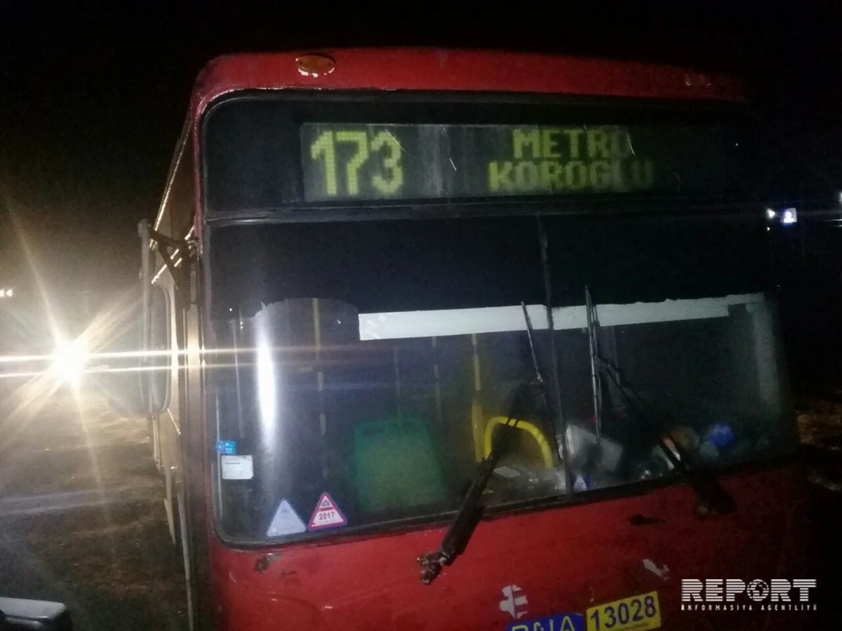 Bakıda sərnişin avtobusu metronun süpürgəçisini vuraraq öldürüb - YENİLƏNİB