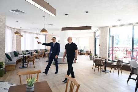 Prezident Xankəndidə əsaslı təmir və bərpadan sonra “Palace” hotelinin açılışında iştirak edib - YENİLƏNİB