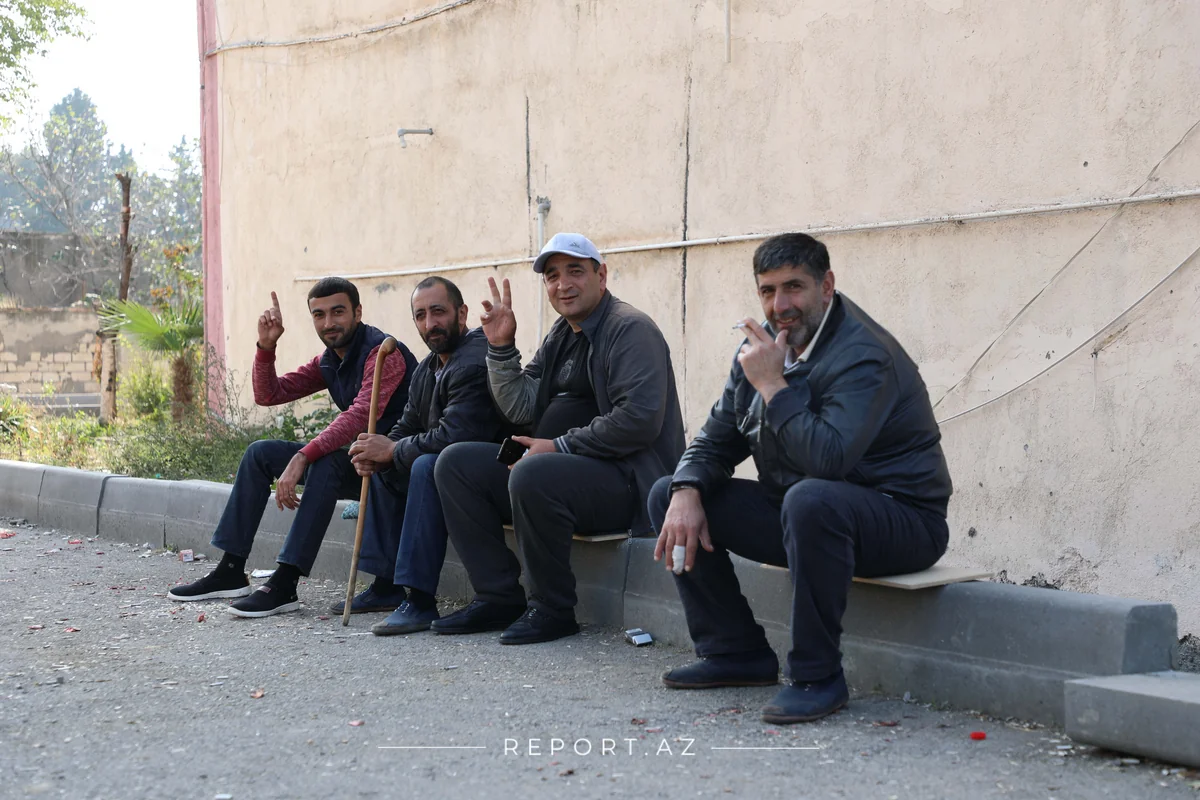 Atəşə məruz qalan Tərtər sakinləri öz yurdlarını bir an da tərk etmirlər