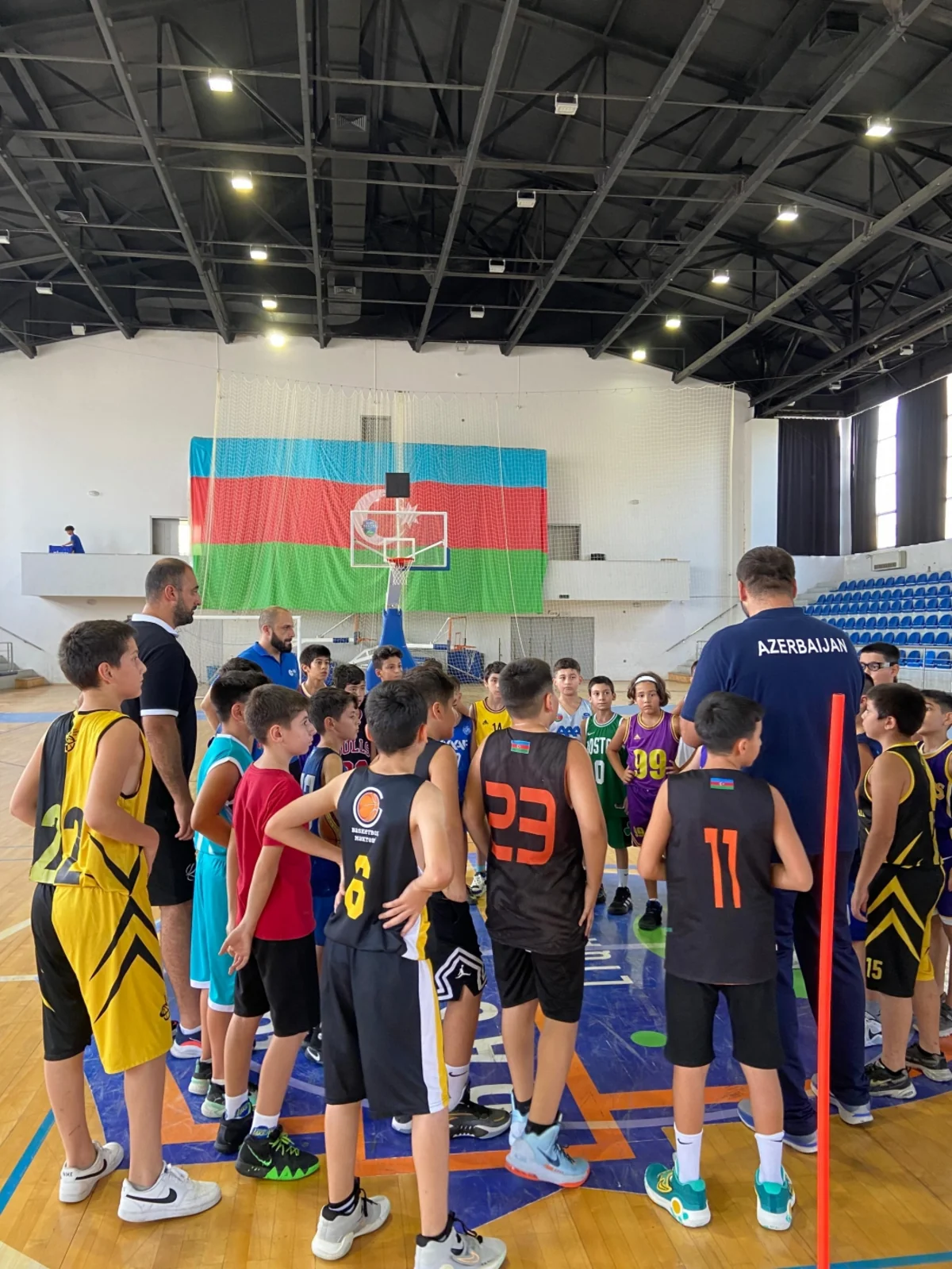 Azərbaycan millilərinə namizəd basketbolçulara baxış prosesi yekunlaşıb
