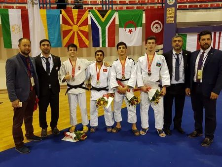 Azərbaycanın yeniyetmə cüdoçuları Tunisdə 15 medal qazanıb