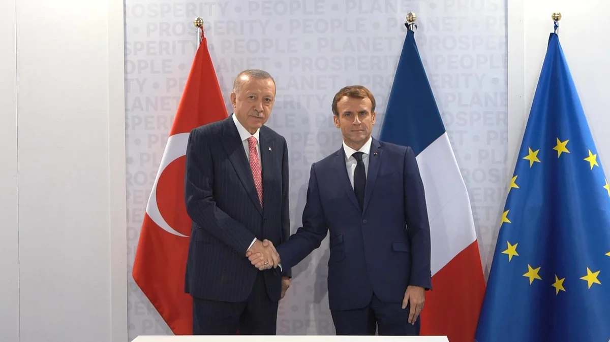 Erdogan, Macron mull establishing cooperation platform in sextet format