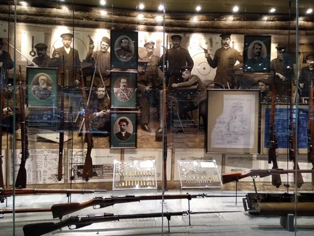 Silah, samovar, pryanik və bir də təkcə çayla kifayətlənməyən Neftçi - REPORTAJ