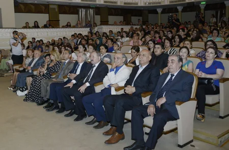 II Respublika Xalq Teatrları Festivalının qaliblərinə mükafatlar təqdim olunub