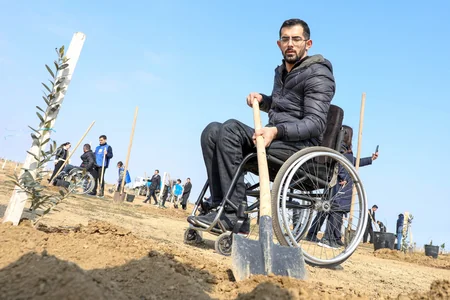 DOST İnklüziv İnkişaf və Yaradıcılıq Mərkəzi ağacəkmə aksiyası keçirib