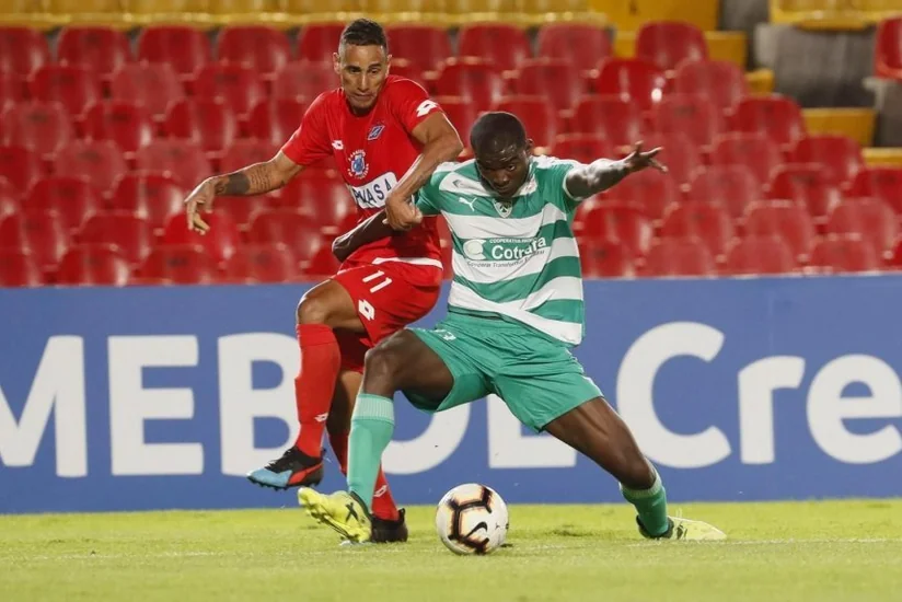 Paraqvay klubu penaltini dəqiq yerinə yetirə bilməyən futbolçusunu qovub - VİDEO