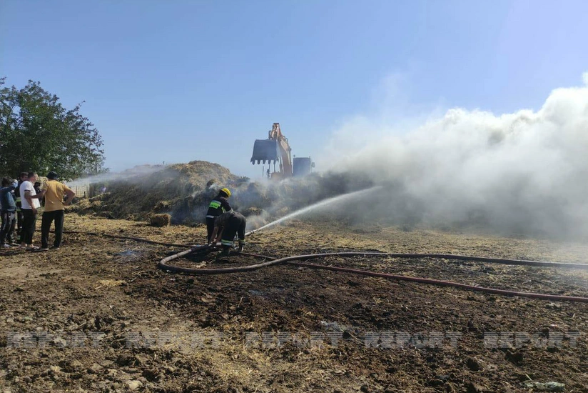 Biləsuvarda talvardan başlayan yanğın evə keçib