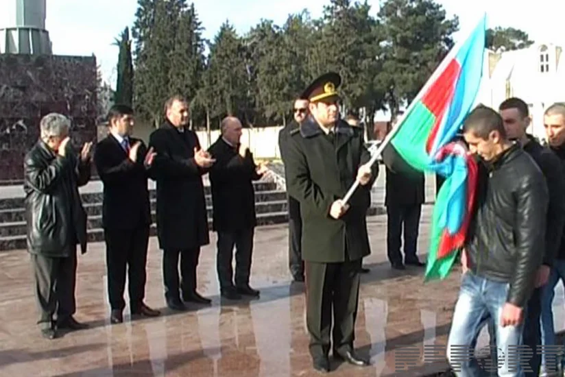 ​İmişlidə çağırışçı gənclər hərbi xidmətə yola salınıb
