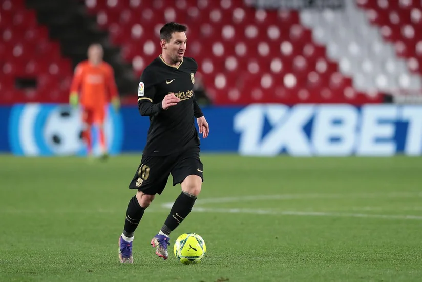 Lionel Messi karyerasında 300-cü məhsuldar ötürməsini verib