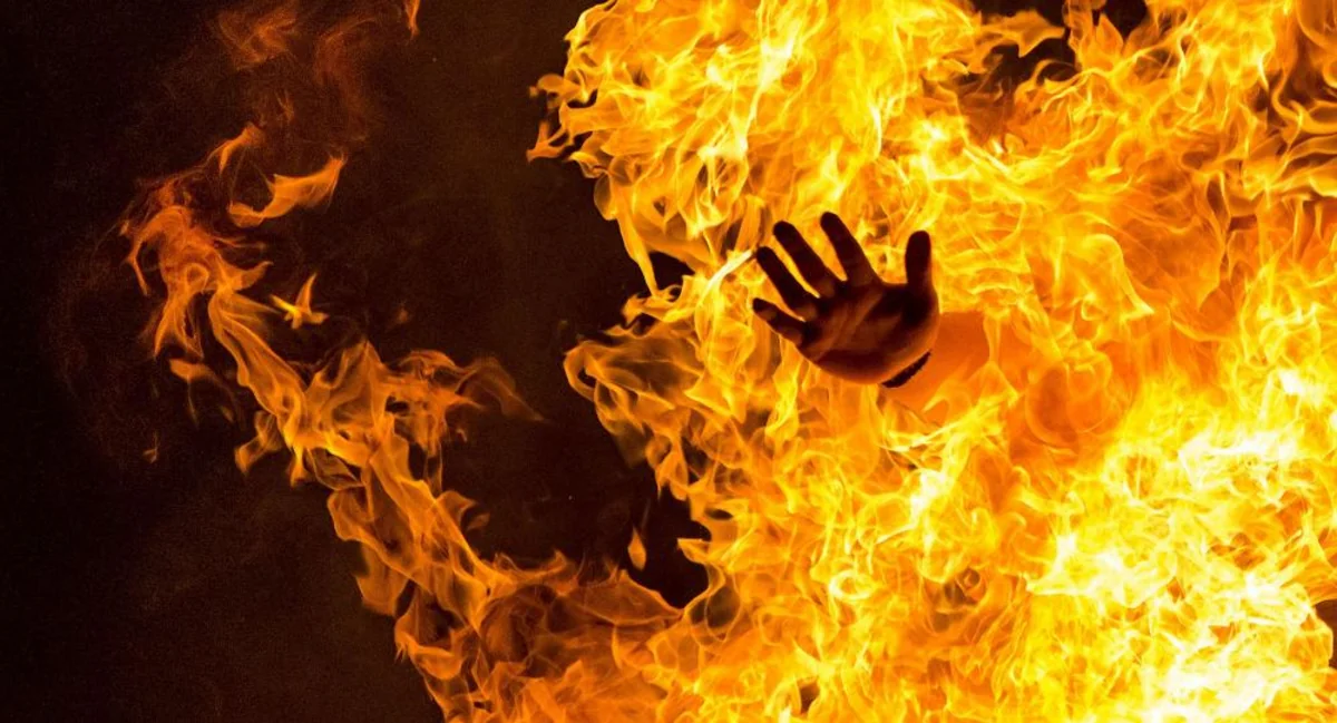 Жительница Агсу покончила с собой