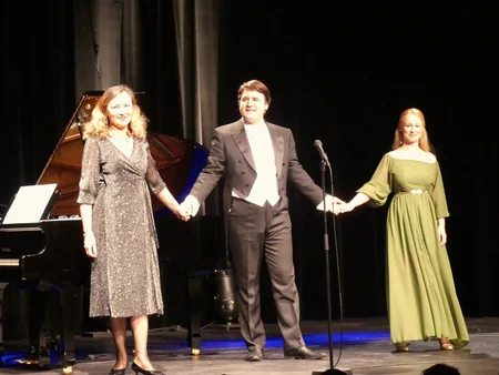 Azərbaycanın xalq mahnısı Fransada keçirilən konsertdə tanınmış müğənninin ifasında səsləndirilib