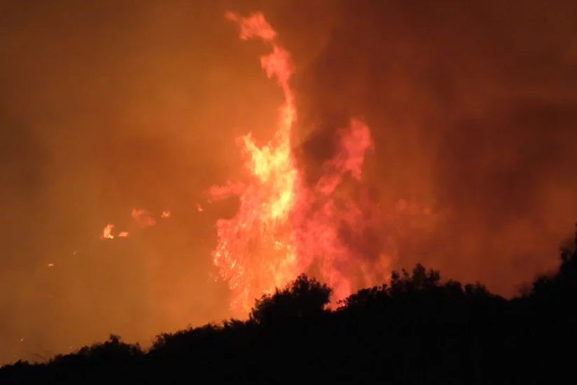 В Италии около 400 человек эвакуировали из-за сильнейших пожаров