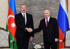 Vladimir Putin Azərbaycan Prezidentini təbrik edib