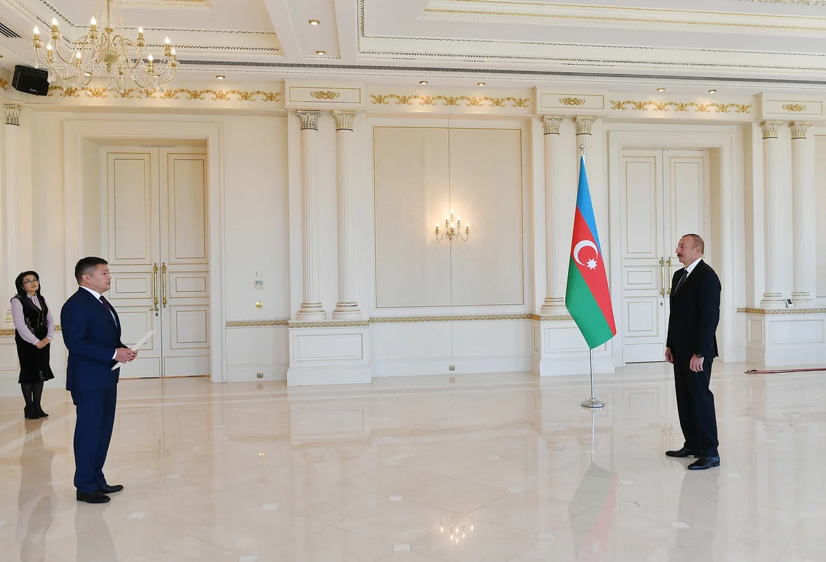 Ilham Aliyev receives credentials of new Kyrgyz envoy