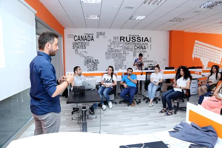 BBF-də “Rəqəmsal Marketinq – Bələdçi” mövzusunda seminar və kitab təqdimatı keçirilib