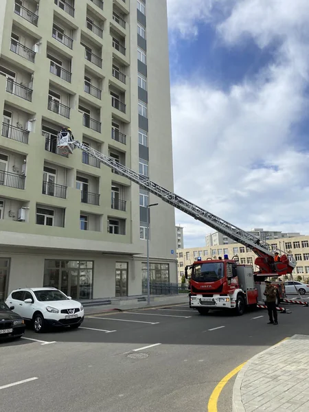 Dövlət Yanğından Mühafizə Xidməti Yasamal yaşayış kompleksində təlim keçirib 