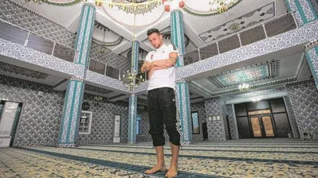 ​Almaniyalı futbolçu islamı qəbul edib