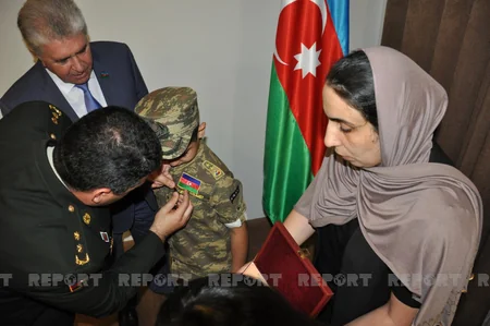 Biləsuvarda Vətən Müharibəsi Qəhrəmanı fəxri adları təqdim edilib 
