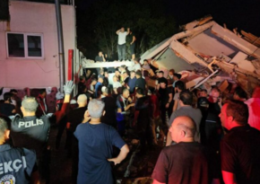 1 killed in strong earthquake in western Türkiye