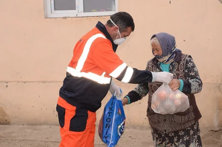 AAYDA daha 1 000 aztəminatlı ailələrə ərzaq paylayıb